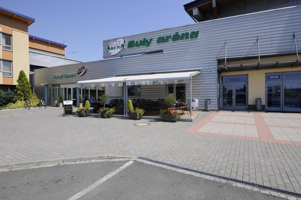Buly Arena Hotel Kravaře Exterior foto